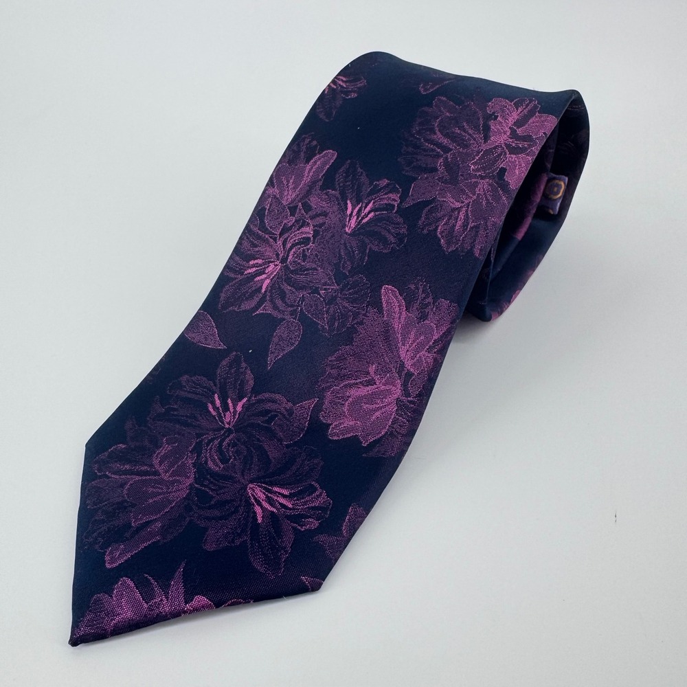 Robert Graham Mens Silk Blend Floral Necktie Navy Purple 3 Inch Width Tie